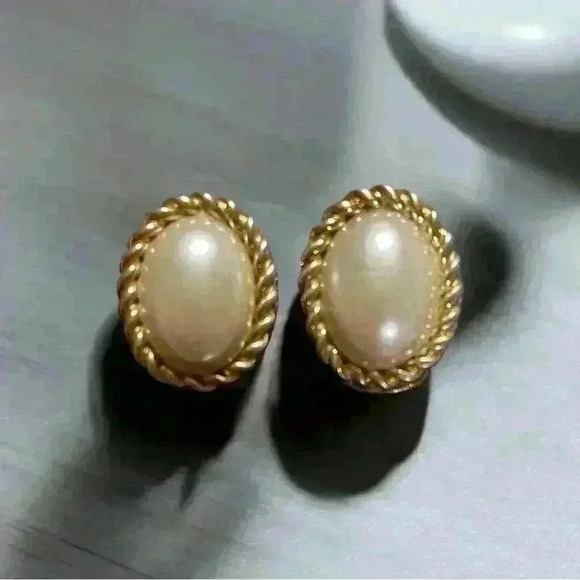 Dior Earrings Faux Pearl - Picture 1 of 5
